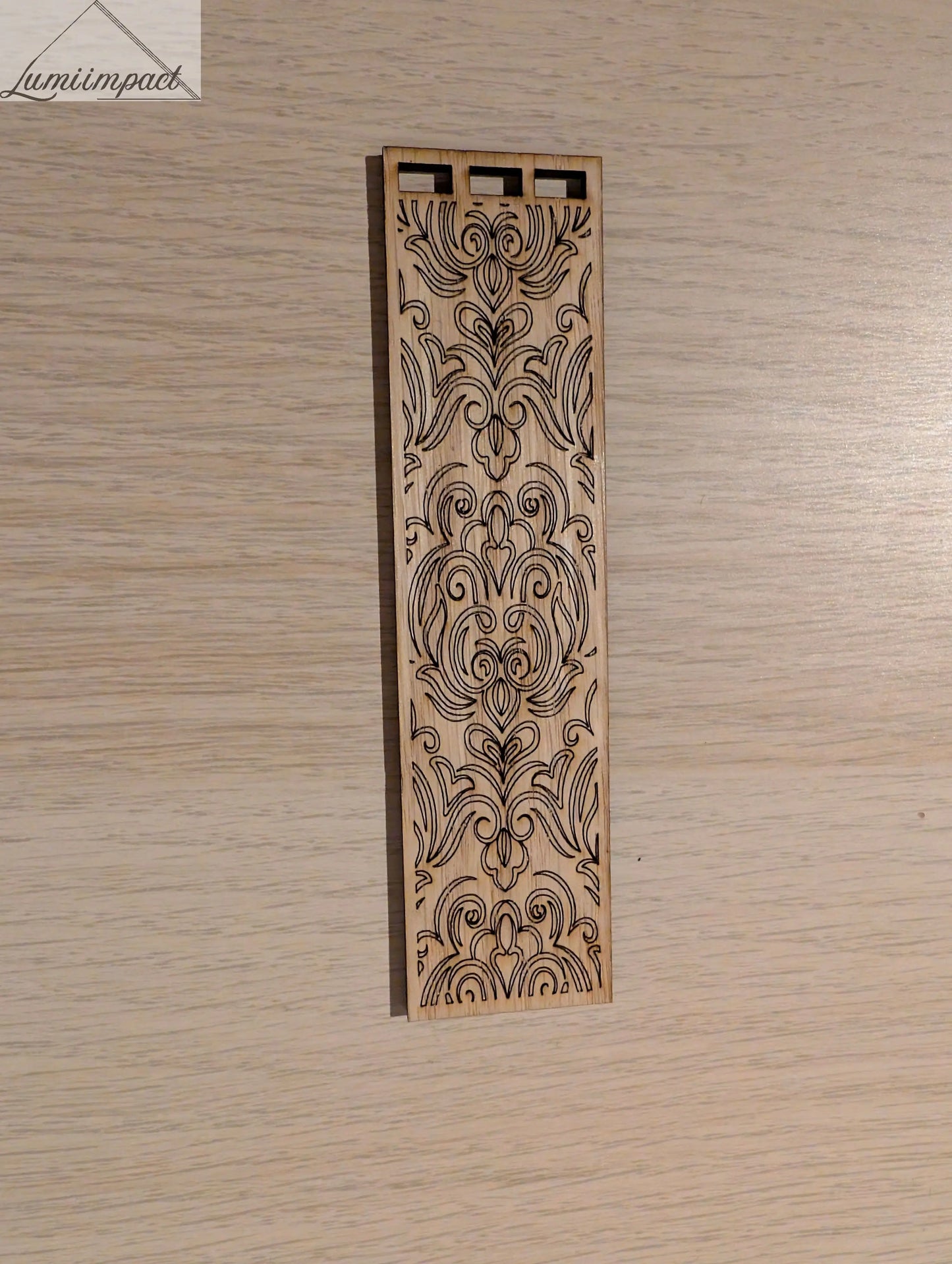 Marque page en bois - 12 cm - Lumi Impact